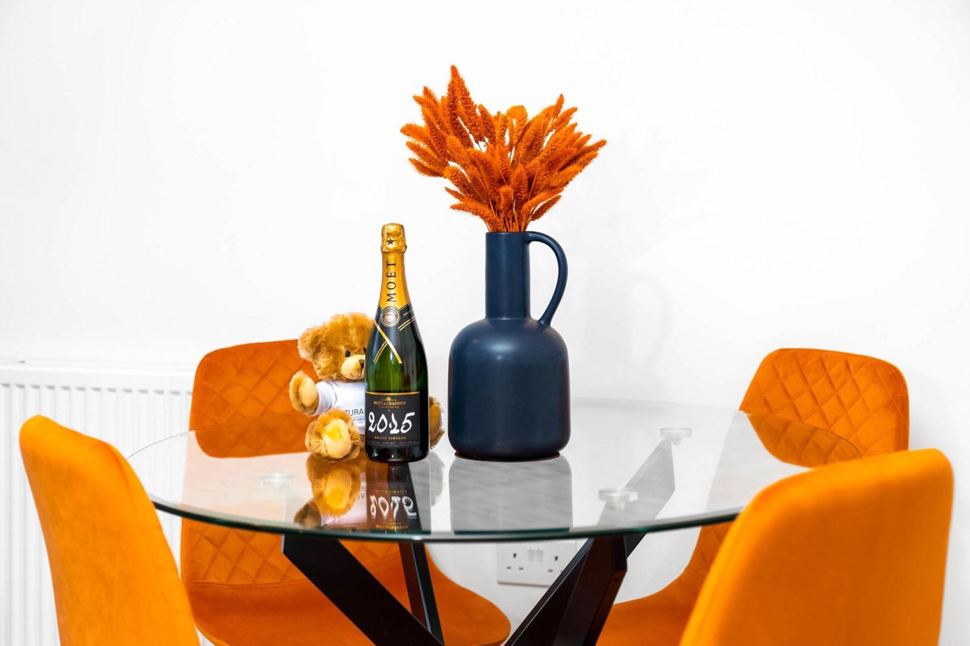Luxury City Centre 5 Bed House With En-Suite, Bbq, On-Site Parking By Azura Nights Birmingham Exteriér fotografie